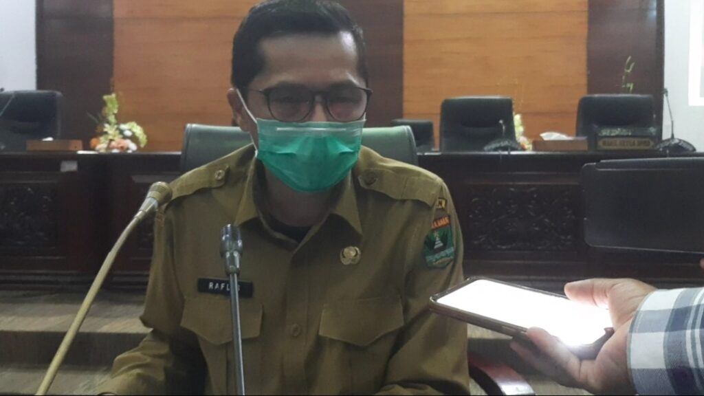 Sekretaris DPRD Sumbar H. Raflis, SH.,MA.