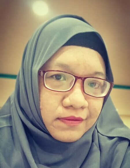 Tri Widyastuti - Dosen Manajemen dan Bahasa Inggris Universitas Bina Sarana Informatika