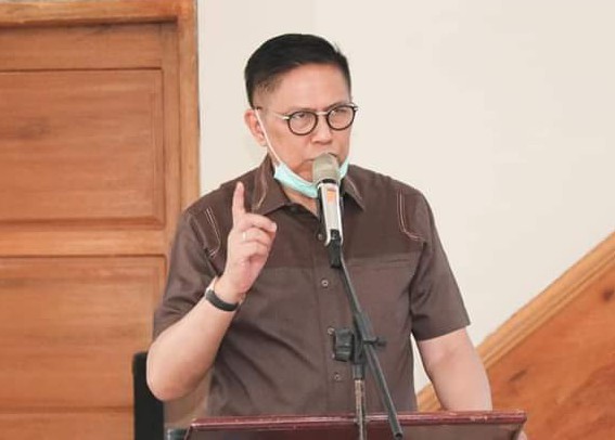 Foto Mulyadi Di hadapan majelis hakim dan Jaksa Penuntut Umum