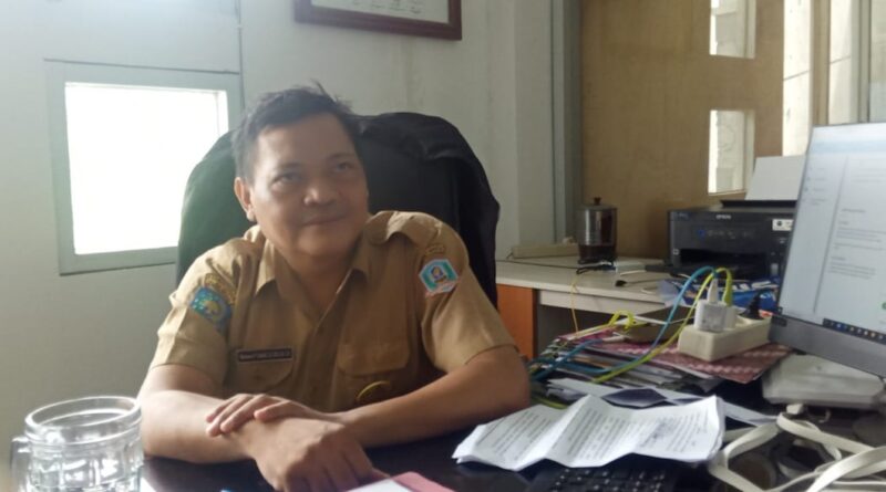 Foto Kepala Inspektorat Marwanto P. Soediki saat di temui di ruang kerjanya