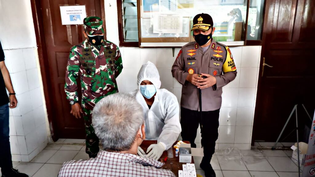 Foto saat diadakan Rapid Test bagi Warga