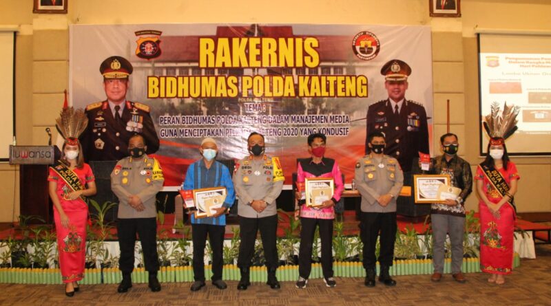 Foto Peserta Rakernis Humas