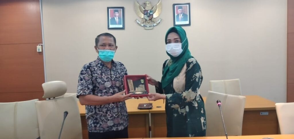 Foto saat FWP studi tour di DPRD Sumbar