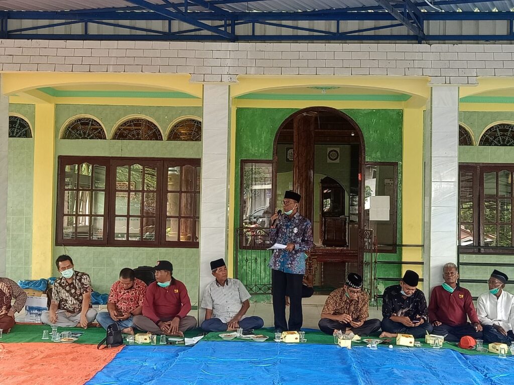 Foto HM Nurnas anggota DPRD Sumbar saat melaporkan kinerjanya didepan warga