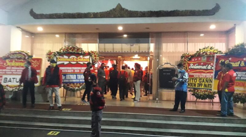 Foto depan hotel Cartika Chandar, Jakarta Selatan