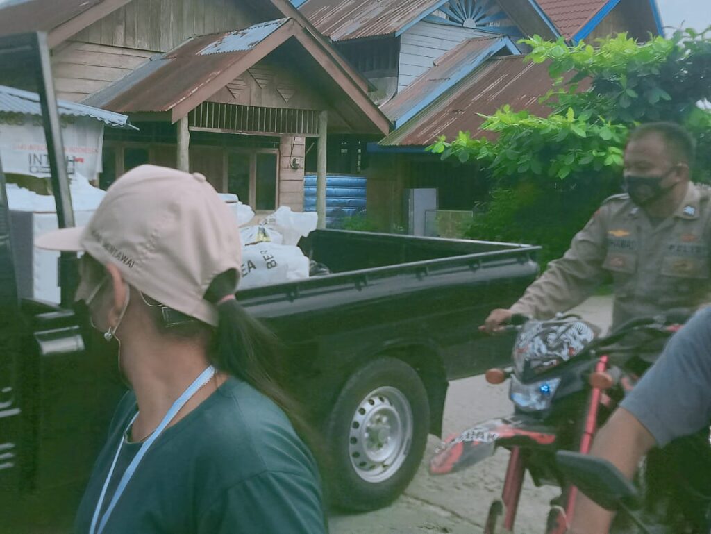 Foto KPU Mentawai juga mengutus tim monitoring dan pendamping Nilam dan Maura