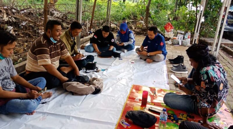 Foto Pengurus dan anggota Forum Wartawan Jakarta (FWJ) Korwil Jakarta Timur