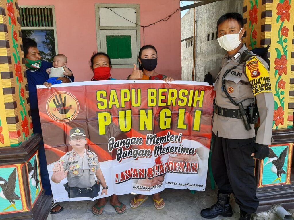 Foto Polsek Pahandut gencer edukasi masyarakat tentang saber pungli