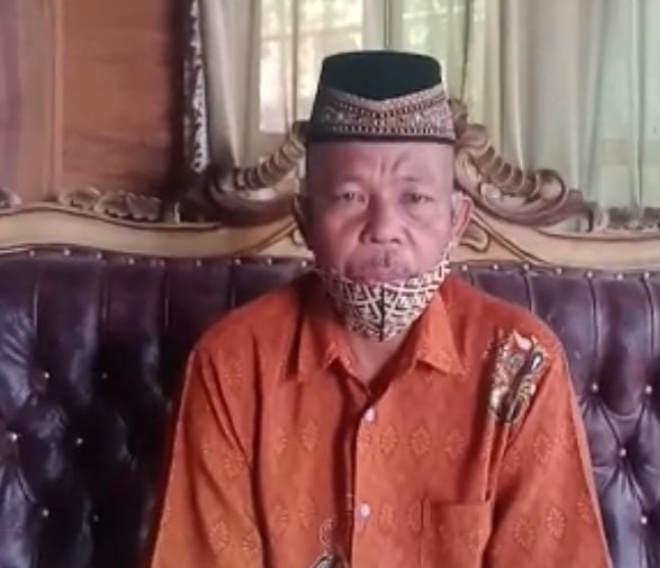 Foto Saiful Bawiting, selaku Imam Masjid Baitut Taqwa, Desa Torout