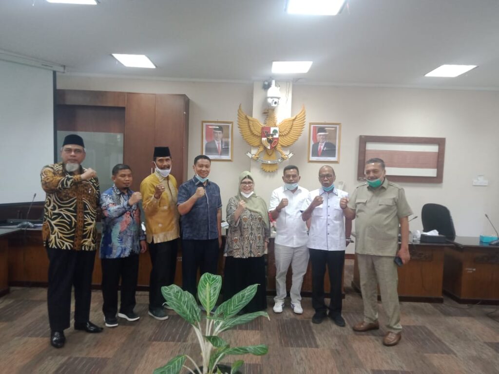 Foto Komisi 1 DPRD Riau kunjungi DPRD Sumbar