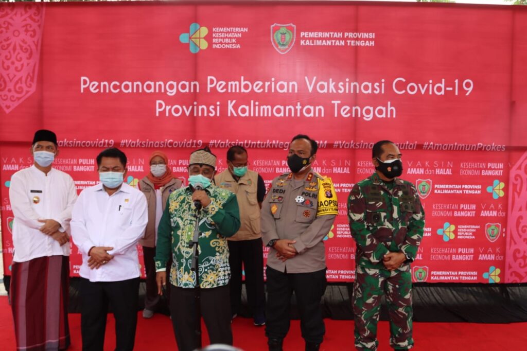 Foto pencanangan vaksinasi di Kalteng