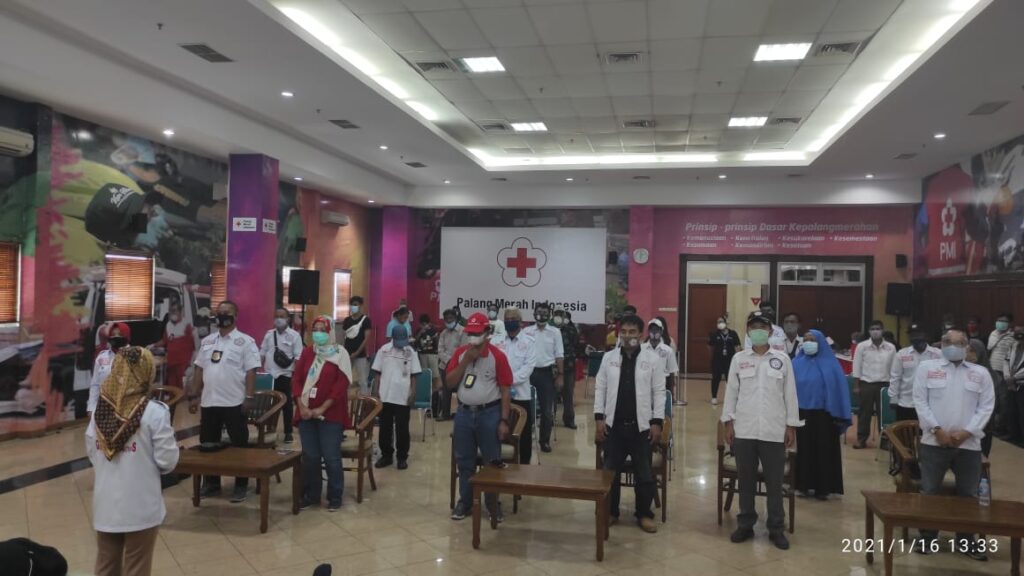Foto pengurus, anggota GAAs serta simpatisan saat aksi donor darah