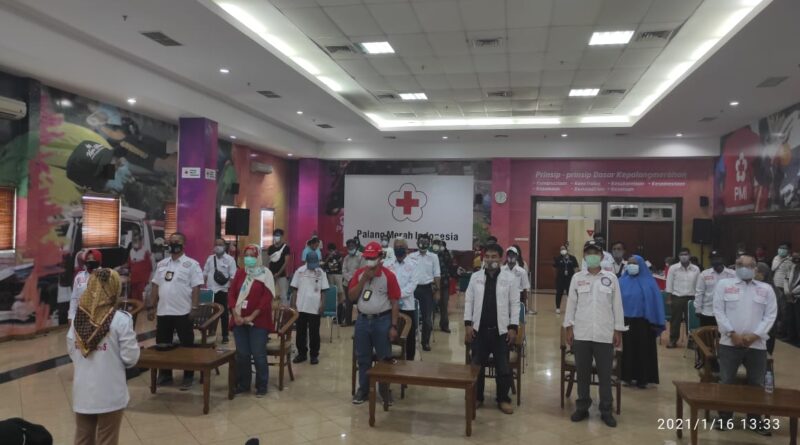 Foto pengurus, anggota GAAs serta simpatisan saat aksi donor darah