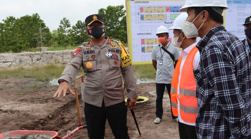 Foto Kapolda Kalteng laksanakan peletakkan Batu Pertama Rusun Polda Kalteng