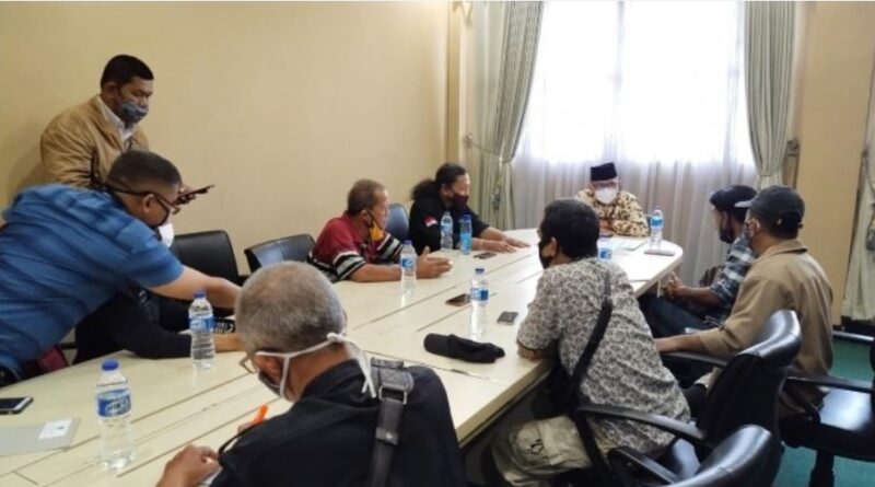 Foto saat FWJ korwil Bekasi bertemu dengan DPRD Kota Bekasi