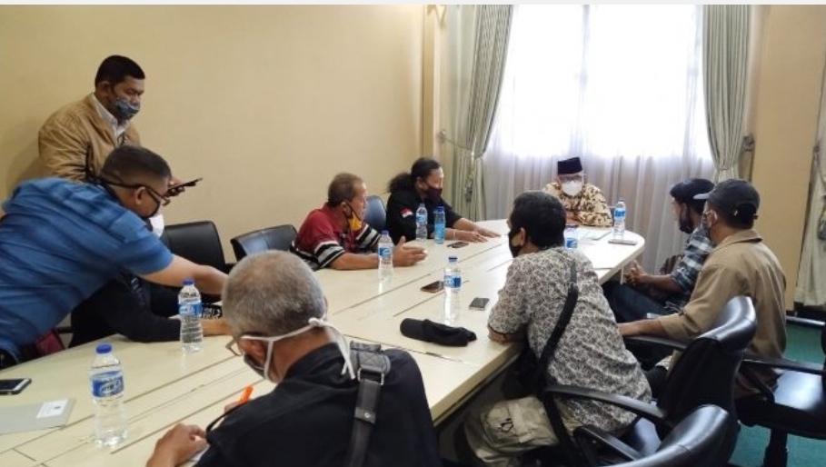 Foto saat FWJ korwil Bekasi bertemu dengan DPRD Kota Bekasi
