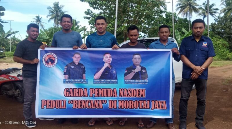Foto Garda Pemuda NasDem (GPND) Daerah Morotai berbagi bantuan