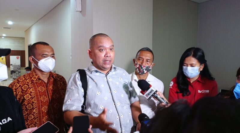 Foto anggota Kuasa dari Andita's Law Firm yang dipimpin oleh Tonin saat ditemui wartawan