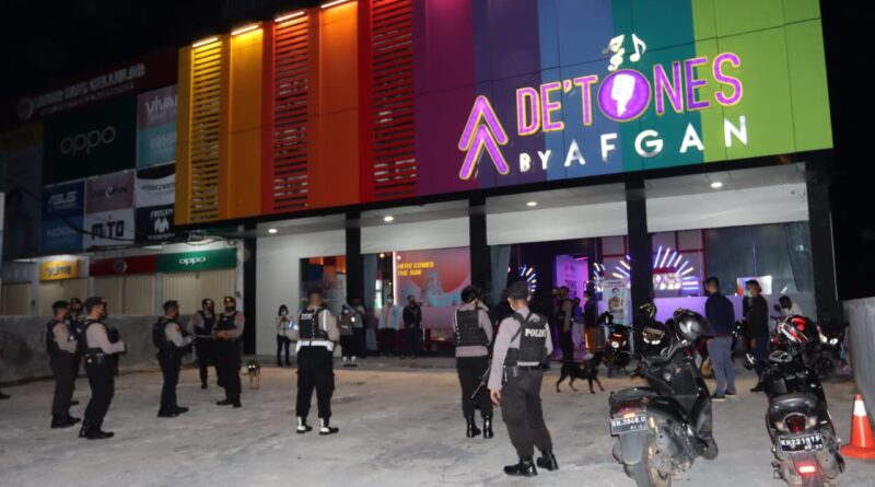 Foto personil Polda Kalteng saat Terapkan Razia THM di Palangka Raya