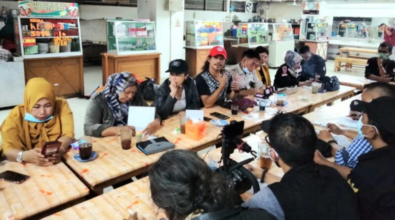 Foto suasana rapat pimpinan