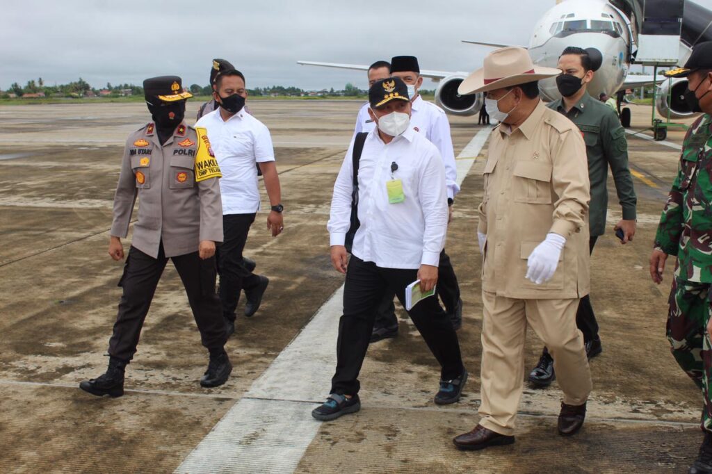 Foto Menhan RI yang sampai di Kalteng