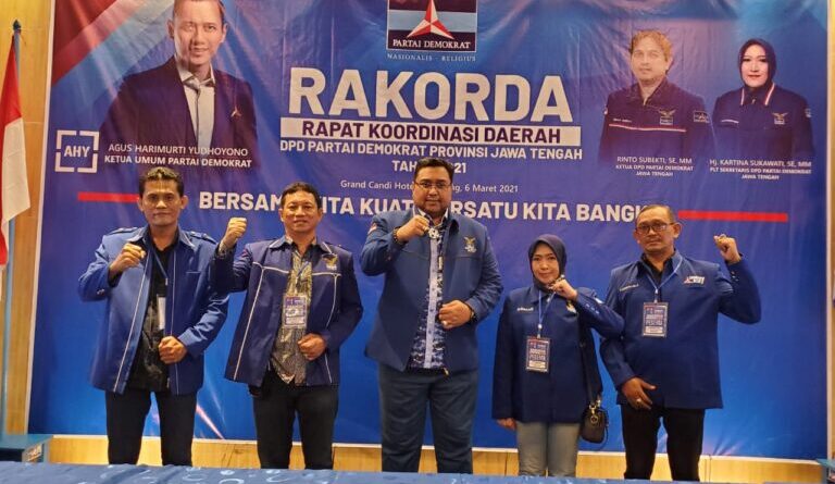 Foto bersama setelah gelar Rakorda