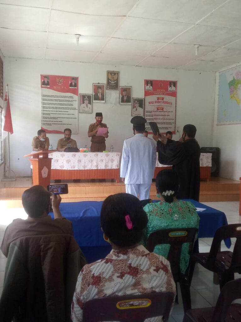 Foto suasana PJ Kepala Desa Sisobaoho