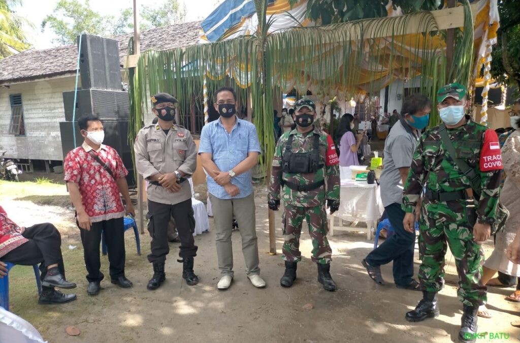 Foto Tim Gabungan pantau resepsi pernikahan