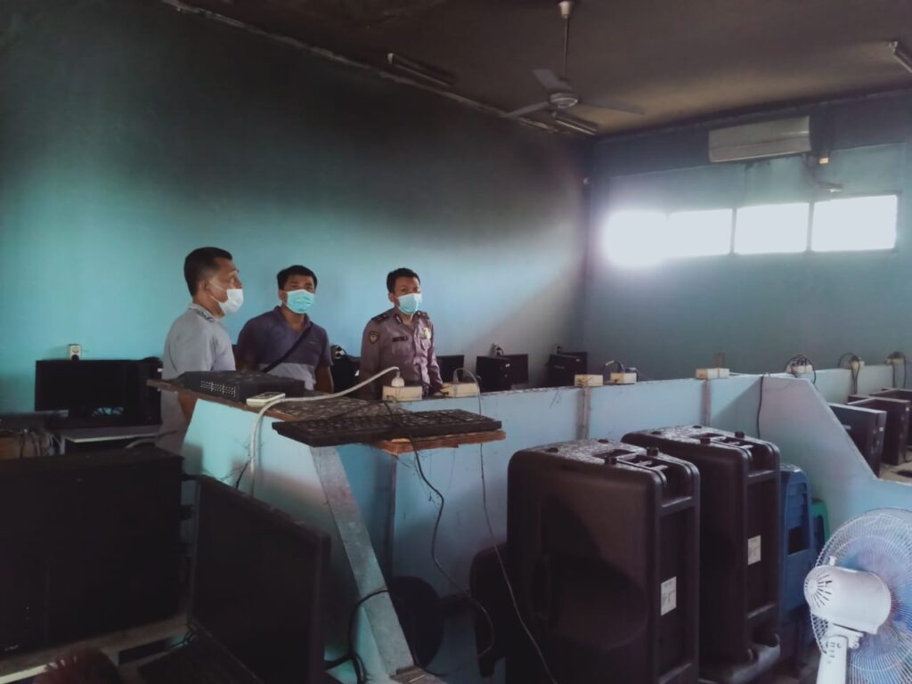 Foto suasana ruangan yang terkena dampak kebakaran