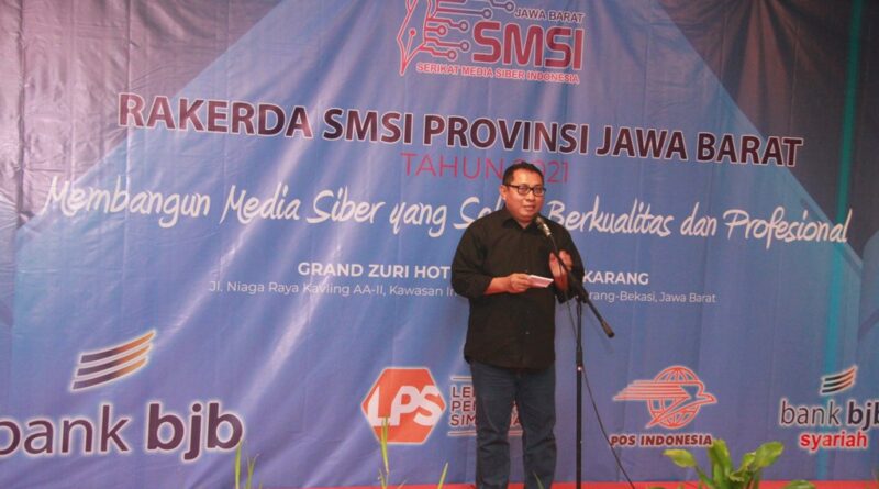 Foto Wakil Wali Kota Bekasi DR. Tri Adhianto hadiri Rapat Kerja Daerah (RAKERDA) Serikat Media Siber Indonesia (SMSI)