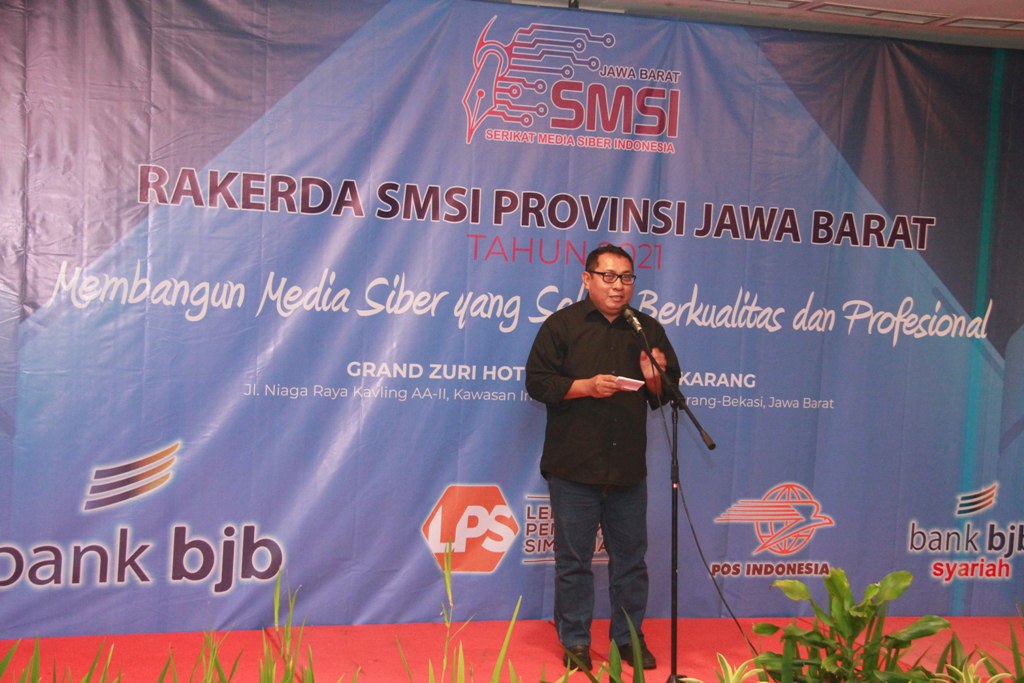 Foto Wakil Wali Kota Bekasi DR. Tri Adhianto hadiri Rapat Kerja Daerah (RAKERDA) Serikat Media Siber Indonesia (SMSI)