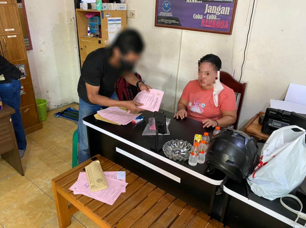 Foto pelimpahan berkas ke Kejari tahap 2