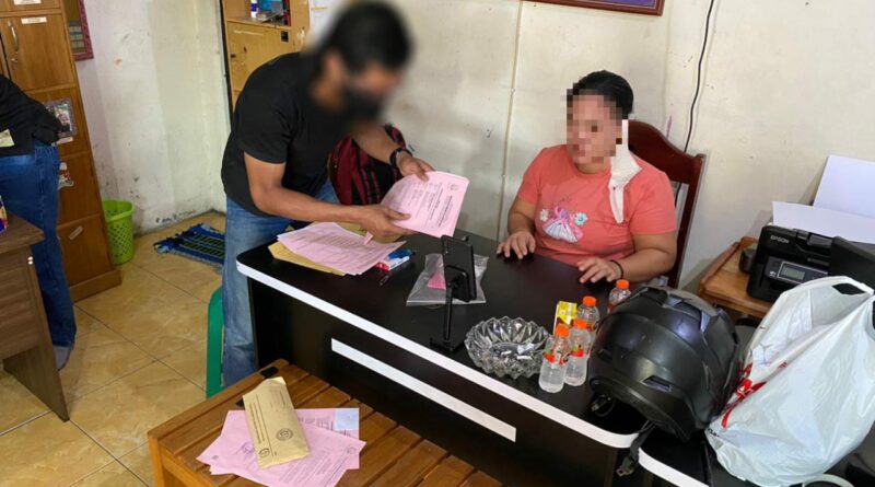 Foto pelimpahan berkas ke Kejari tahap 2