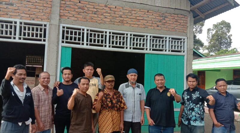 Foto Anggota KSU Serumpun saat penyelidikam didampingi EPZA