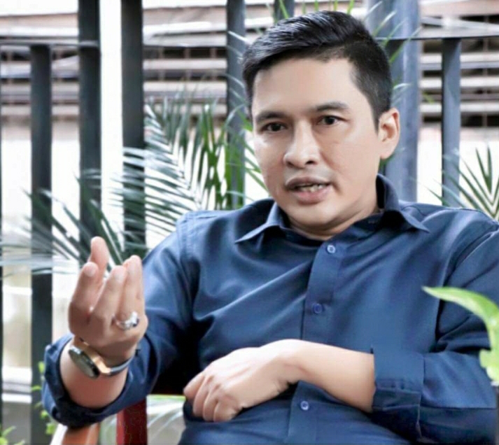 Foto pengamat politik Yosmeri