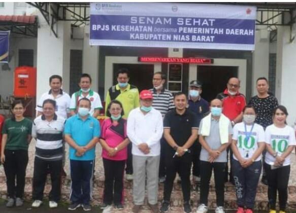 Foto Bupati Nias Barat hadiri senam sehat oleh BPJS