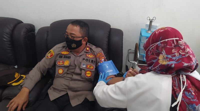 Foto suasana saat donor darah