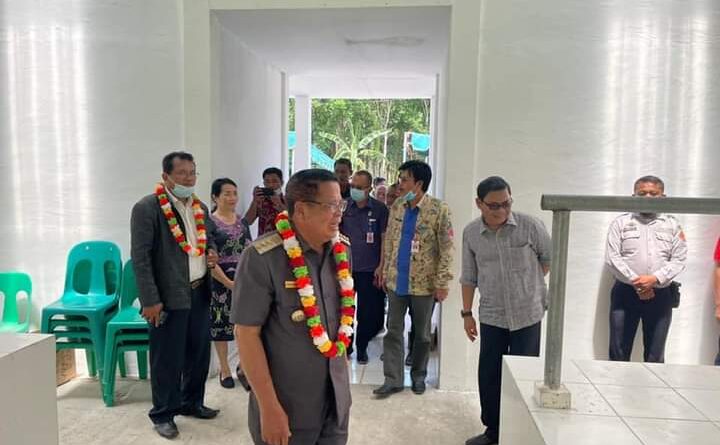 Bupati Nias Barat Resmikan Pasar Rakyat Di Desa Lahusa Kecamatan Sirombu(Foto : Ist)