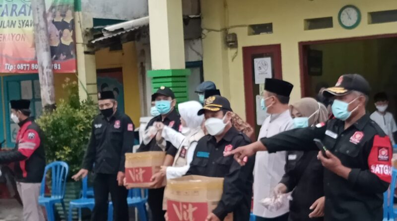 Foto suasana berbagi