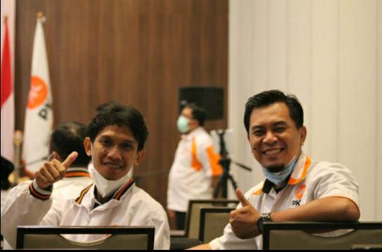 Foto bersama saat bersilahturahmi