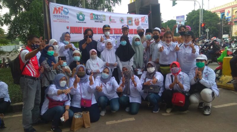 Ketum MIO Indonesia Bagikan Santunan Bagi Anak Yatim