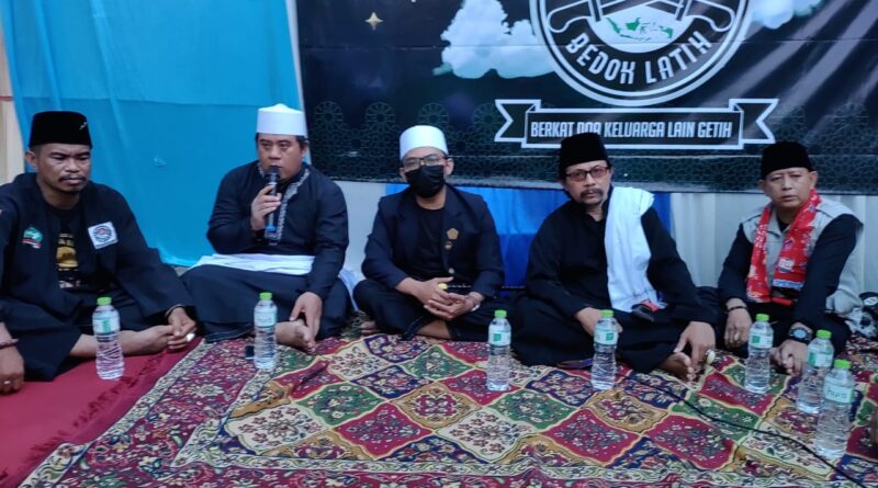 Keluarga Besar Bedok Latih adakan Bukber Santunan Anak Yatim