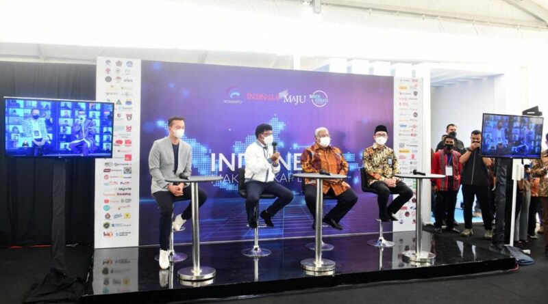 Foto Seminar yang diadakan oleh KOMINFO