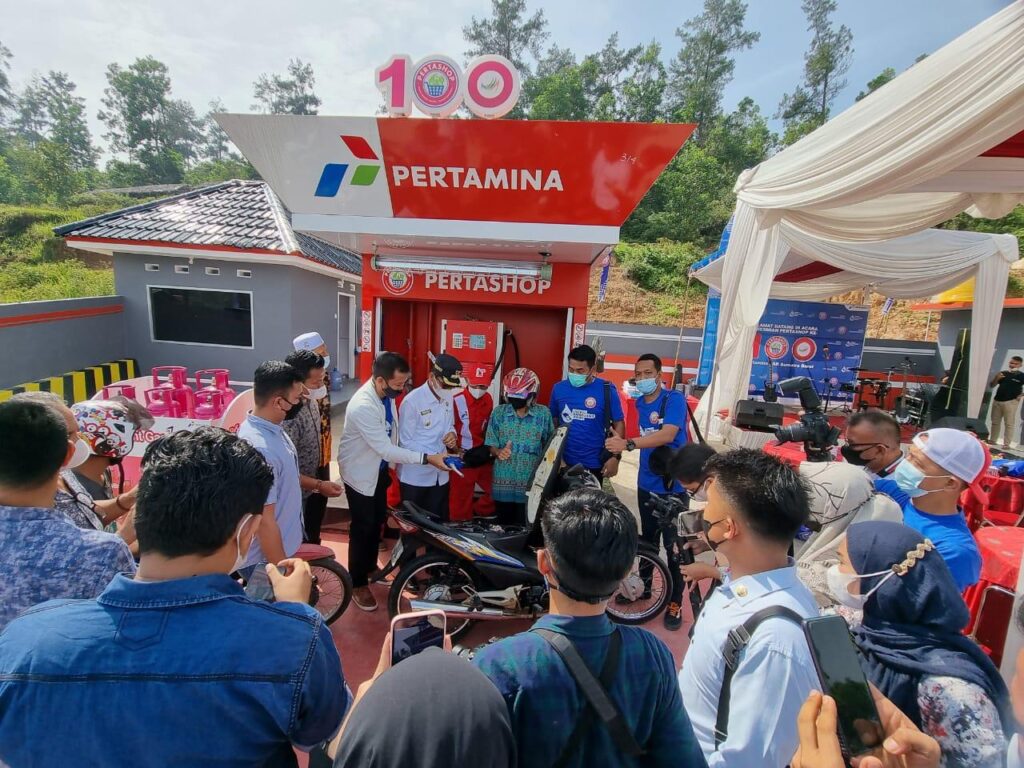 Foto suasana peresmian Pertashop
