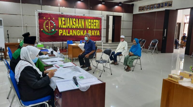 Pernikahan Ulang Sepuluh Pasangan di Kejari Palangka Raya, Kamis, 29 Juli 2021 (Foto: IST)