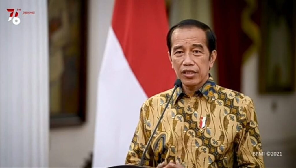 Presiden Joko Widodo Menyampaikan Keputusan PPKM Level 4 di Istana Negara, Minggu, 25 Juli 2021 (Foto: Channel Youtube Sekretariat Presiden)