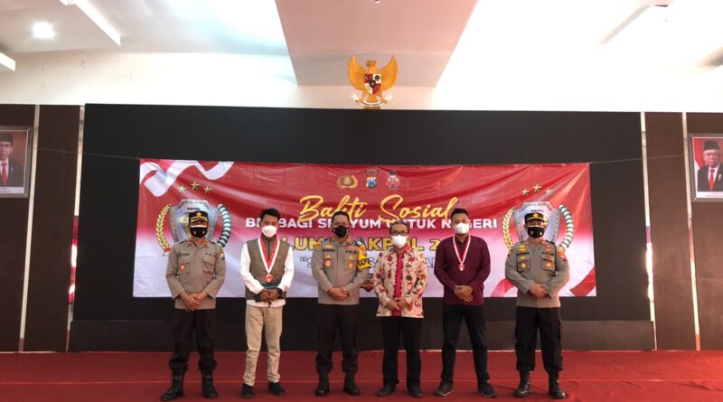 Bakti Sosial Berbagi Senyum oleh Polresta Banyuwangi (Foto: Ist)