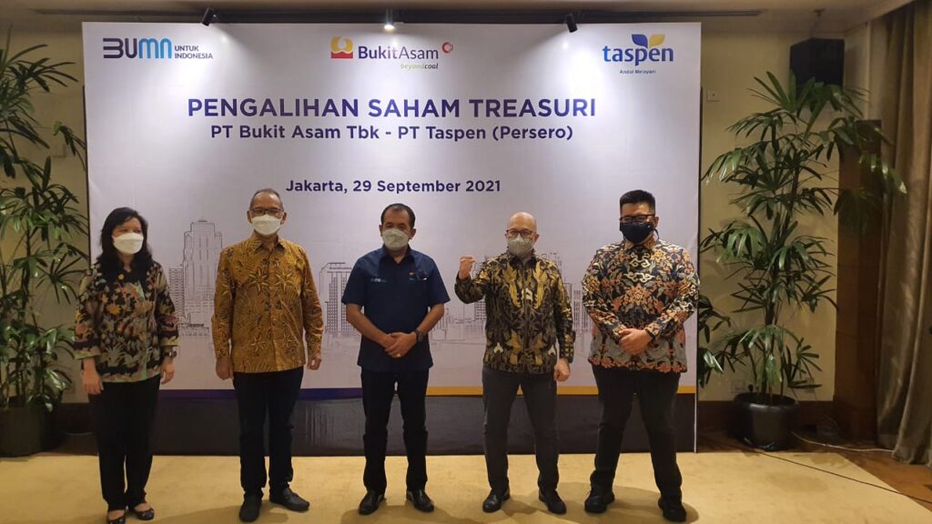 PT Bukit Asam Tbk (PTBA), anggota Holding BUMN Pertambangan MIND ID, pada 22 September 2021 telah melakukan pengalihan saham treasuri sebesar 303.148.000 lembar saham.