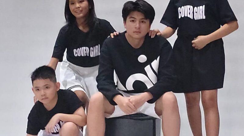 Foto pemotretan Rasya dan model lainnya