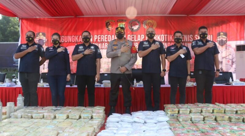 Polres Metro Jakpus mendapatkan Penghargaan dari Kapolda Metro (Foto: Ist)